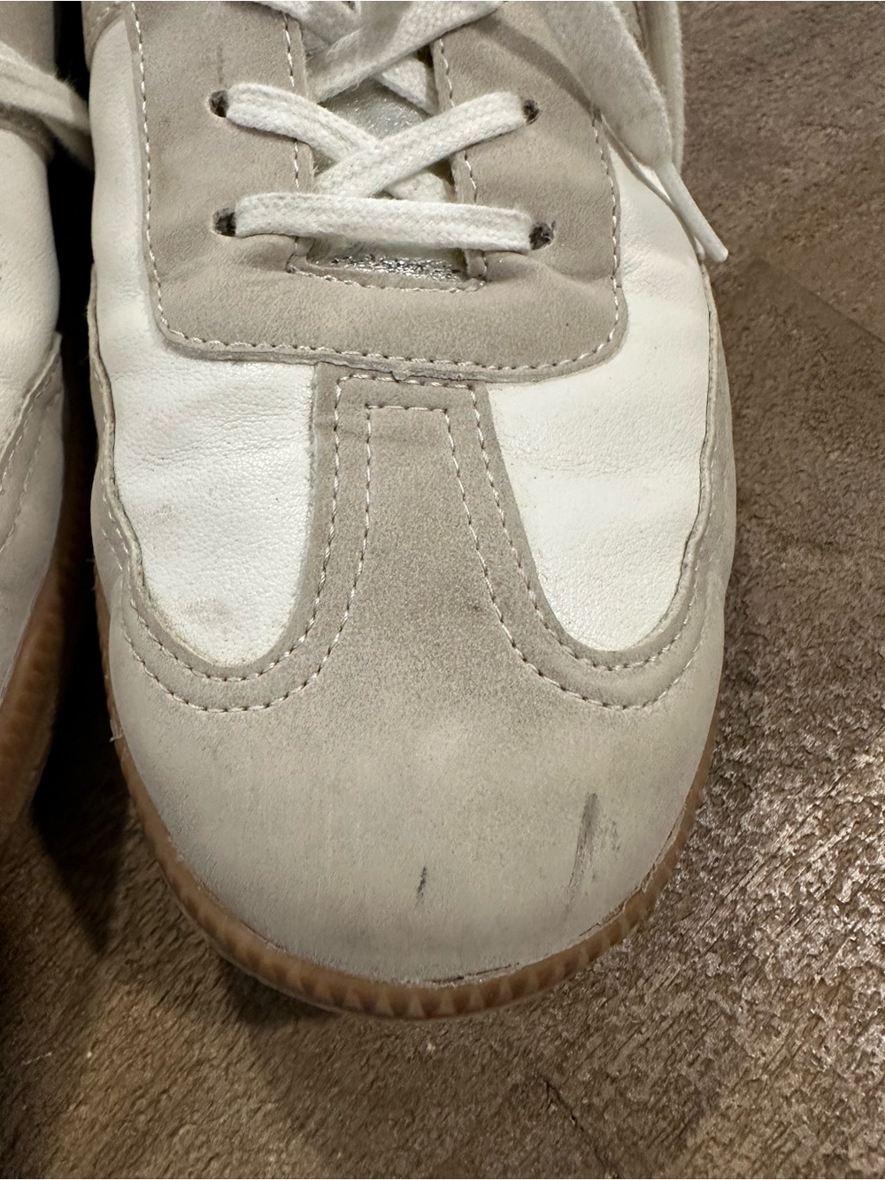 Casual White and Light Gray Leather Sneakers - Picture 6 of 7
